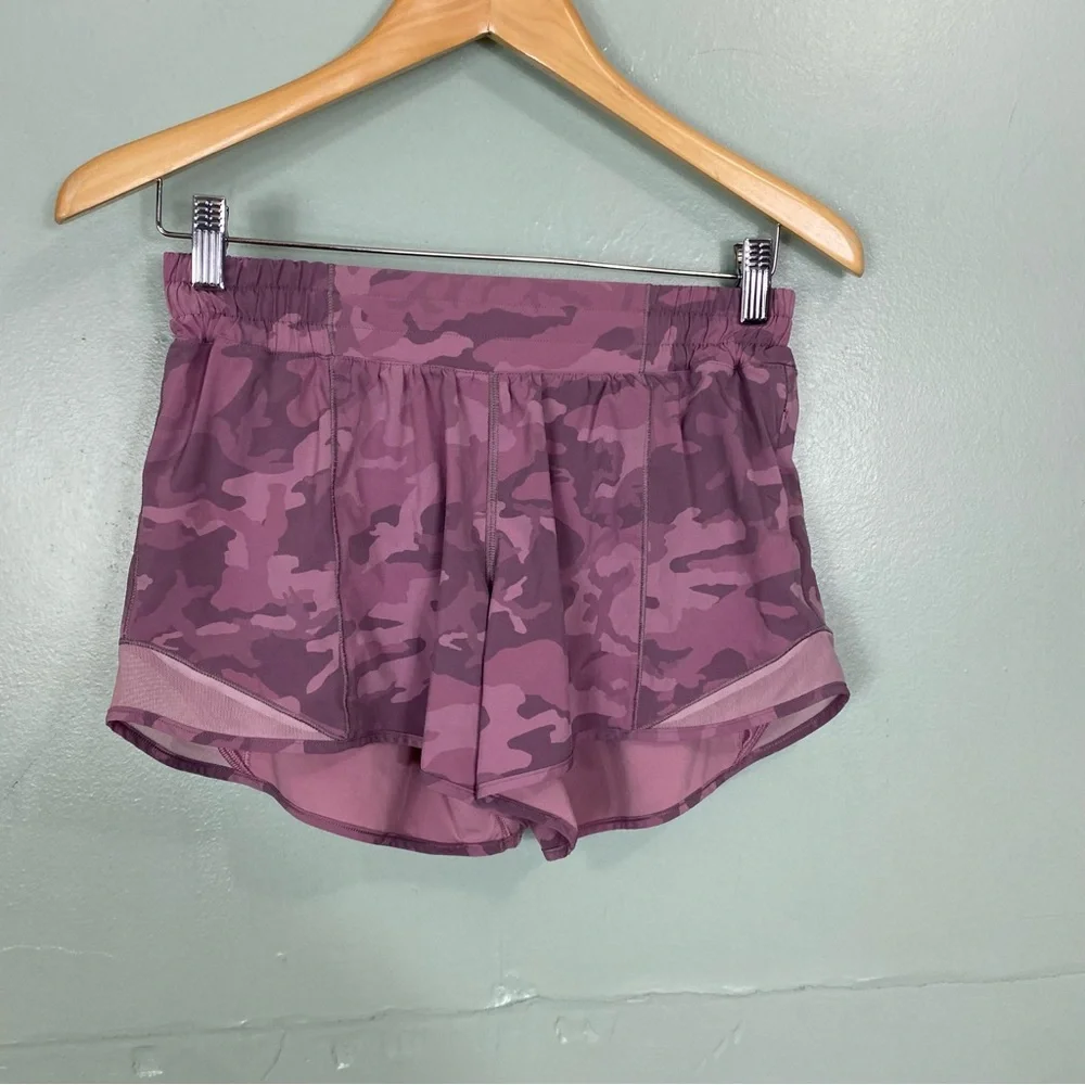 Lululemon Hotty Hot Short Purple Camo Size 6 Long Tall‎